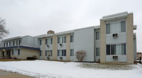 Randall Arms Apartments in Janesville, WI - Foto de edificio - Building Photo