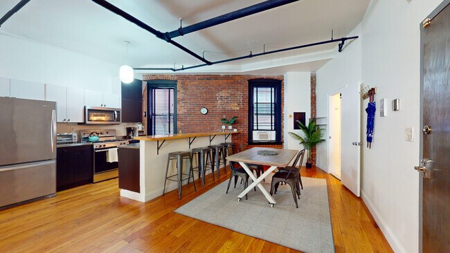 18 Sutton St, Unit 19 Stanhope -1b in Boston, MA - Building Photo - Building Photo