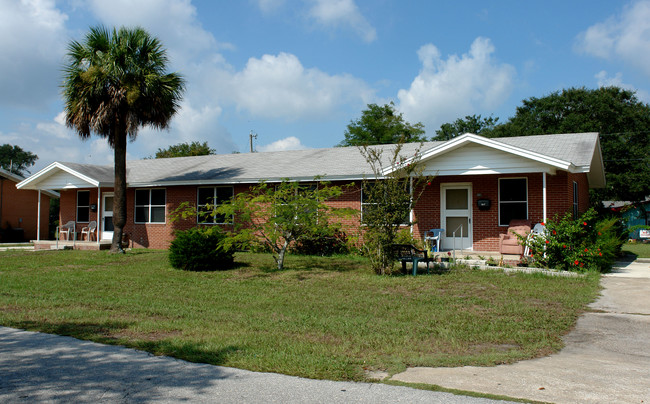 1016-1018 S 11th St in Fernandina Beach, FL - Building Photo - Building Photo