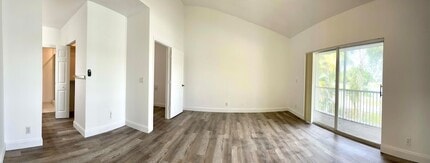 10253 Vía Hibiscus in Boca Raton, FL - Building Photo - Building Photo