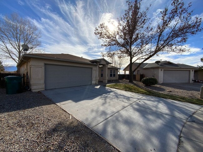 3000 Mason Meadows Dr in Rio Rancho, NM - Building Photo - Building Photo