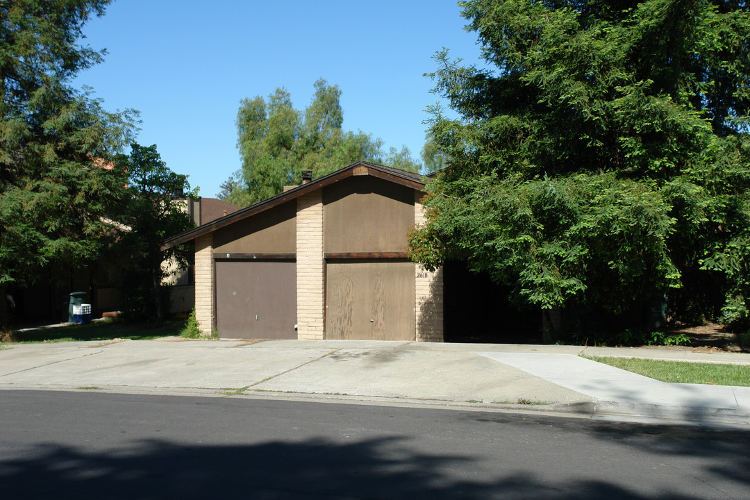 2161 California St in Concord, CA - Building Photo