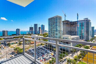 3635 NE 1st Ave in Miami, FL - Building Photo - Building Photo