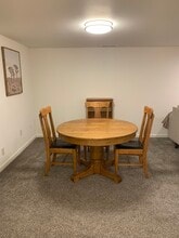 103 W 30th Ave, Unit Bsmt Apartment furnished in Spokane, WA - Foto de edificio - Building Photo