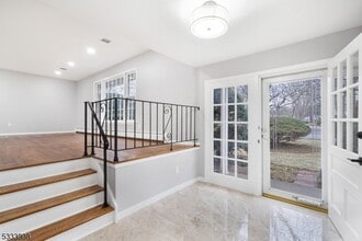 25 Sandalwood Dr in Parsippany Troy Hills, NJ - Building Photo - Building Photo