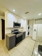 297 NW 1st Ave in Deerfield Beach, FL - Building Photo - Building Photo