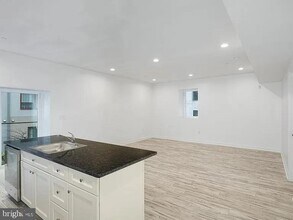 980 N Marshall St in Philadelphia, PA - Building Photo - Building Photo