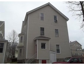 279-285 S Beacon St in Fall River, MA - Building Photo - Building Photo