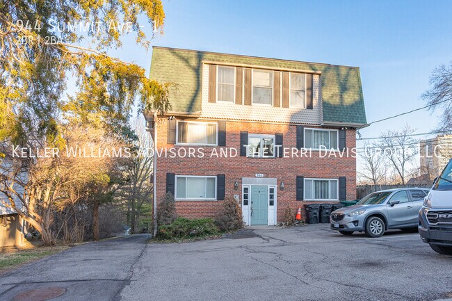 property at 944 Summit Ave