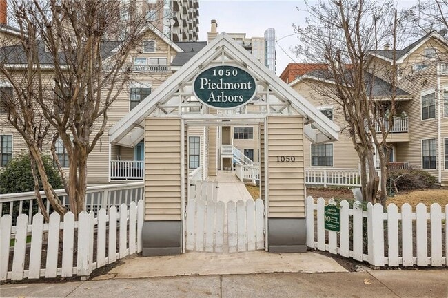 1050 Piedmont Ave NE in Atlanta, GA - Building Photo - Building Photo