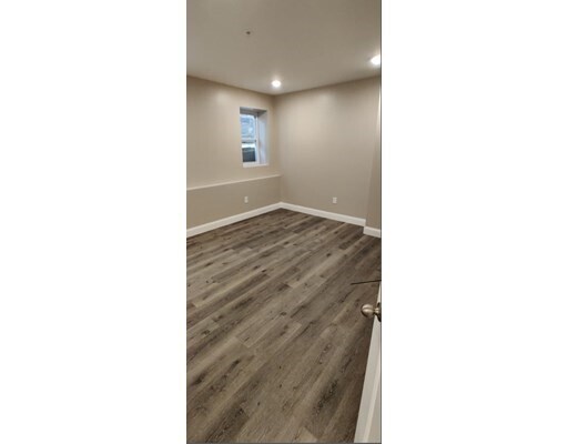 32 Hartwell St-Unit -A in Boston, MA - Building Photo