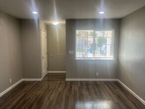 4818 Suncrest Way in Fair Oaks, CA - Building Photo - Building Photo