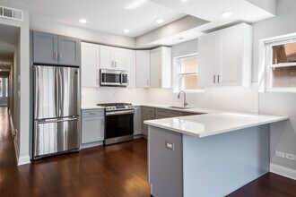 4637 N Dover St in Chicago, IL - Building Photo - Building Photo
