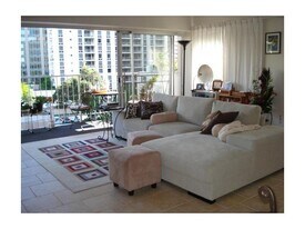 1645 Ala Wai Blvd, Unit 501 in Honolulu, HI - Building Photo