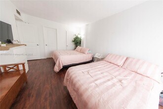 4166 Inverrary Dr in Lauderhill, FL - Building Photo - Building Photo