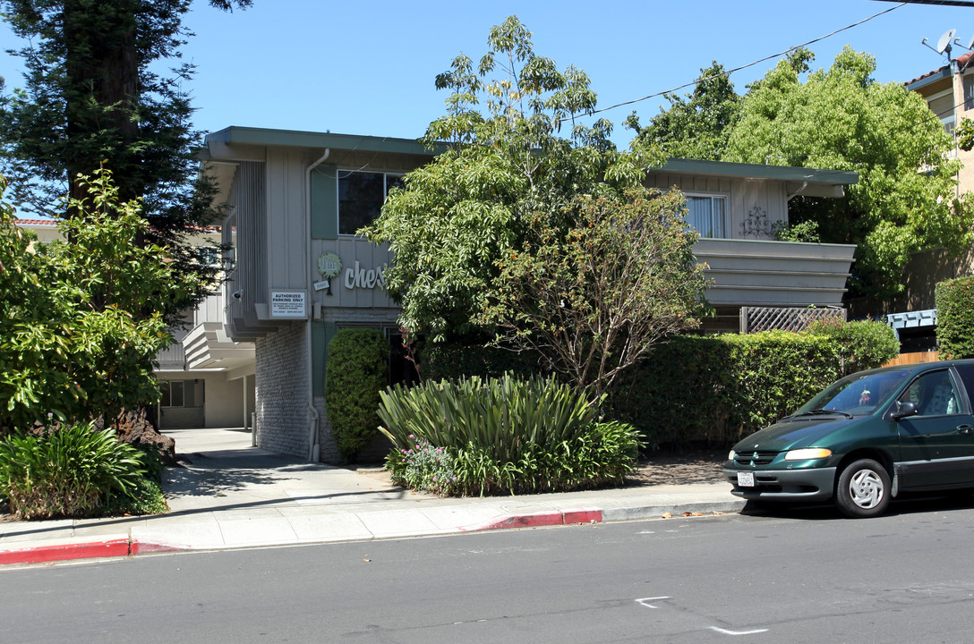 640 Chestnut in San Carlos, CA - Building Photo