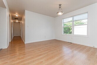 2323 Osprey Ct in Junction City, KS - Building Photo - Building Photo