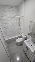 56 Stormont Ave in Toronto, ON - Building Photo - Building Photo