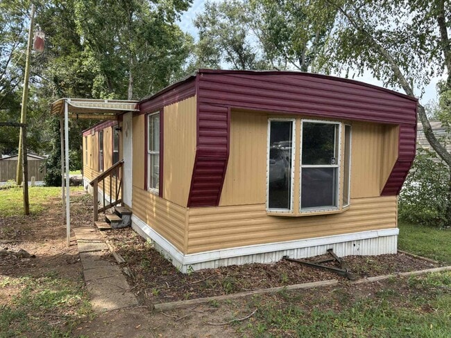 property at 109 Embert Ln