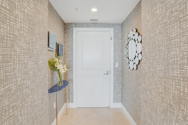 1 N Ocean Blvd in Pompano Beach, FL - Building Photo - Building Photo