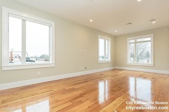 17 Vinton St-Unit -Apt 5 in Boston, MA - Building Photo - Building Photo