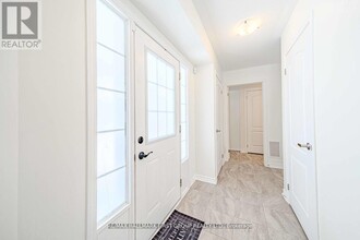 1 Goldeye St in Whitby, ON - Building Photo - Building Photo