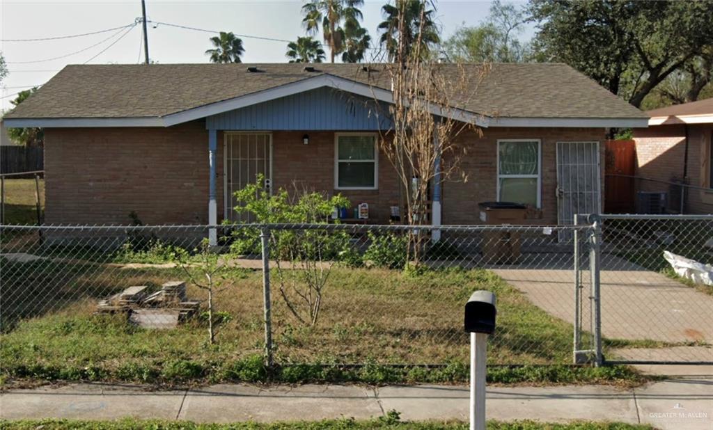 908 E Lovett St in Edinburg, TX - Building Photo