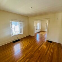 12 Endicott St in Saugus, MA - Building Photo - Building Photo