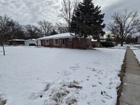 3801 F St in Lincoln, NE - Building Photo