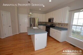 122 Farmbrook Ln in Hanover, MD - Building Photo - Building Photo