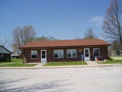 W Dade County Rd 22 in Arcola, MO - Foto de edificio - Building Photo