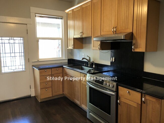 1413 S 5th St in Tacoma, WA - Building Photo - Building Photo