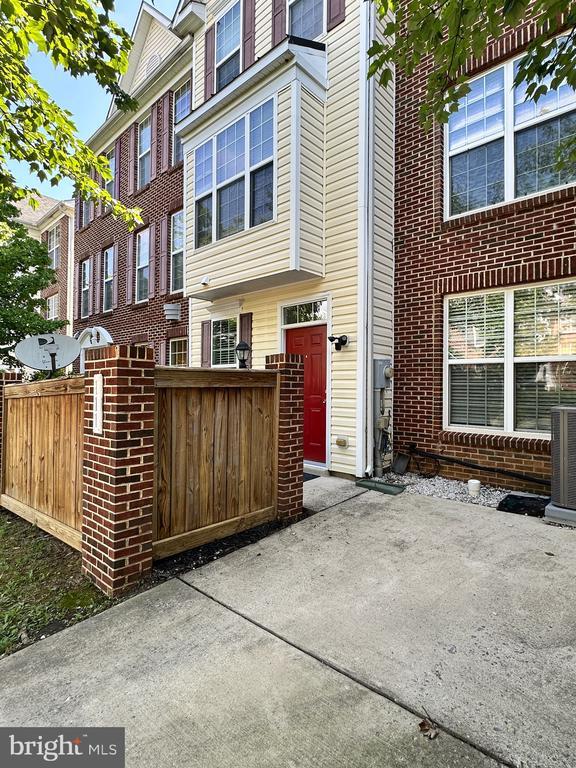 111 Whiskey Creek Cir in Frederick, MD - Building Photo - Building Photo