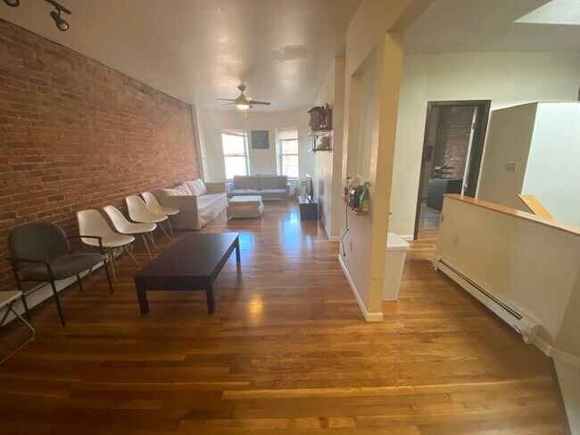 556 Columbus Ave, Unit 4 in Boston, MA - Building Photo - Building Photo