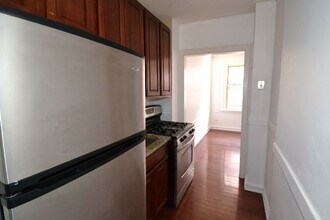 547 W Surf St in Chicago, IL - Foto de edificio - Building Photo