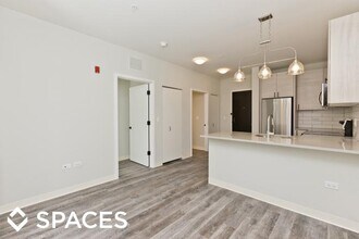 6149 N Broadway in Chicago, IL - Building Photo - Building Photo