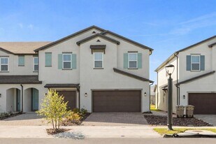 4438 Small Creek Rd in Kissimmee, FL - Building Photo