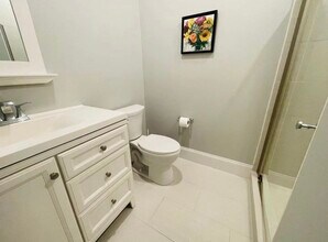 189 Charles St, Unit 1 in Cambridge, MA - Building Photo - Building Photo