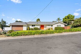 10405 Ditson St in Sunland, CA - Building Photo