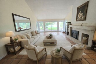 1118 Marina Cir in Davis, CA - Building Photo - Building Photo