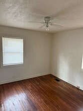 2718 Emerald Dr in Jackson, MS - Building Photo - Building Photo