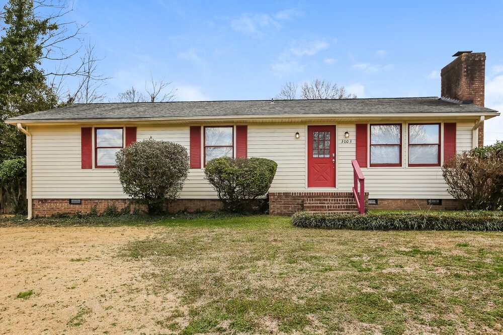 3003 Montford Ave NW in Concord, NC - Building Photo