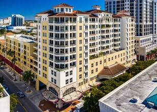 One Hundred Central in Sarasota, FL - Building Photo - Building Photo