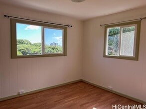 1356 Palolo Ave in Honolulu, HI - Building Photo - Building Photo