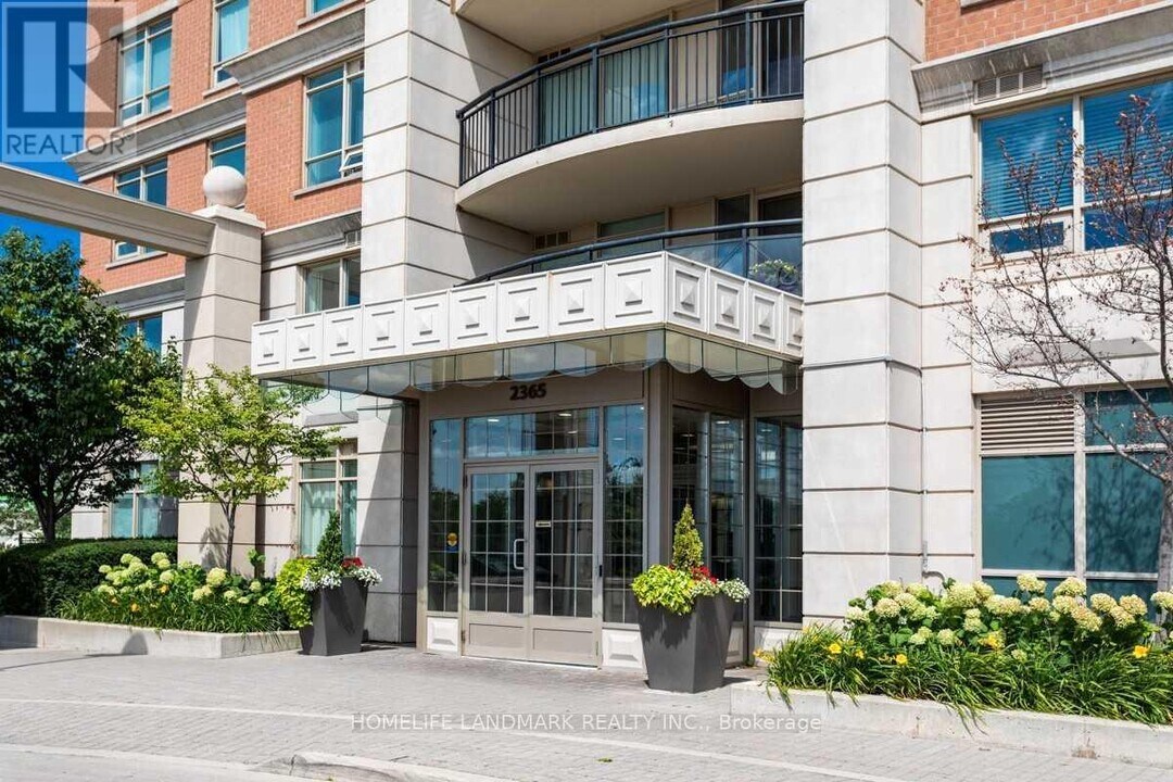 2325 Central Park Dr in Oakville, ON - Building Photo