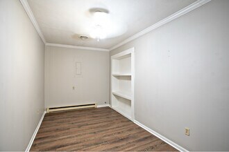 114 W Main St, Unit 114 Back in Centerville, IN - Building Photo - Building Photo