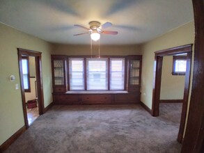 7130 Clement Ave-Unit -Down in Cleveland, OH - Building Photo - Building Photo