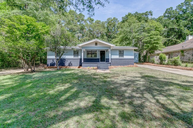 property at 1804 Larkwood Dr