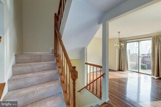 9031 Lee Hwy in Fairfax, VA - Foto de edificio - Building Photo