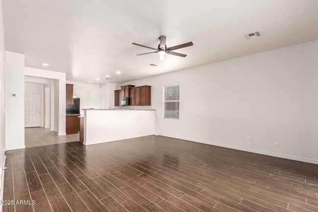 33050 N Falcon Trail in Queen Creek, AZ - Building Photo - Building Photo
